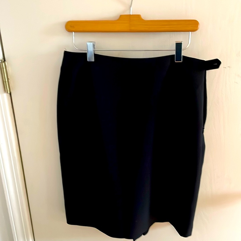 Anne Taylor black skirt